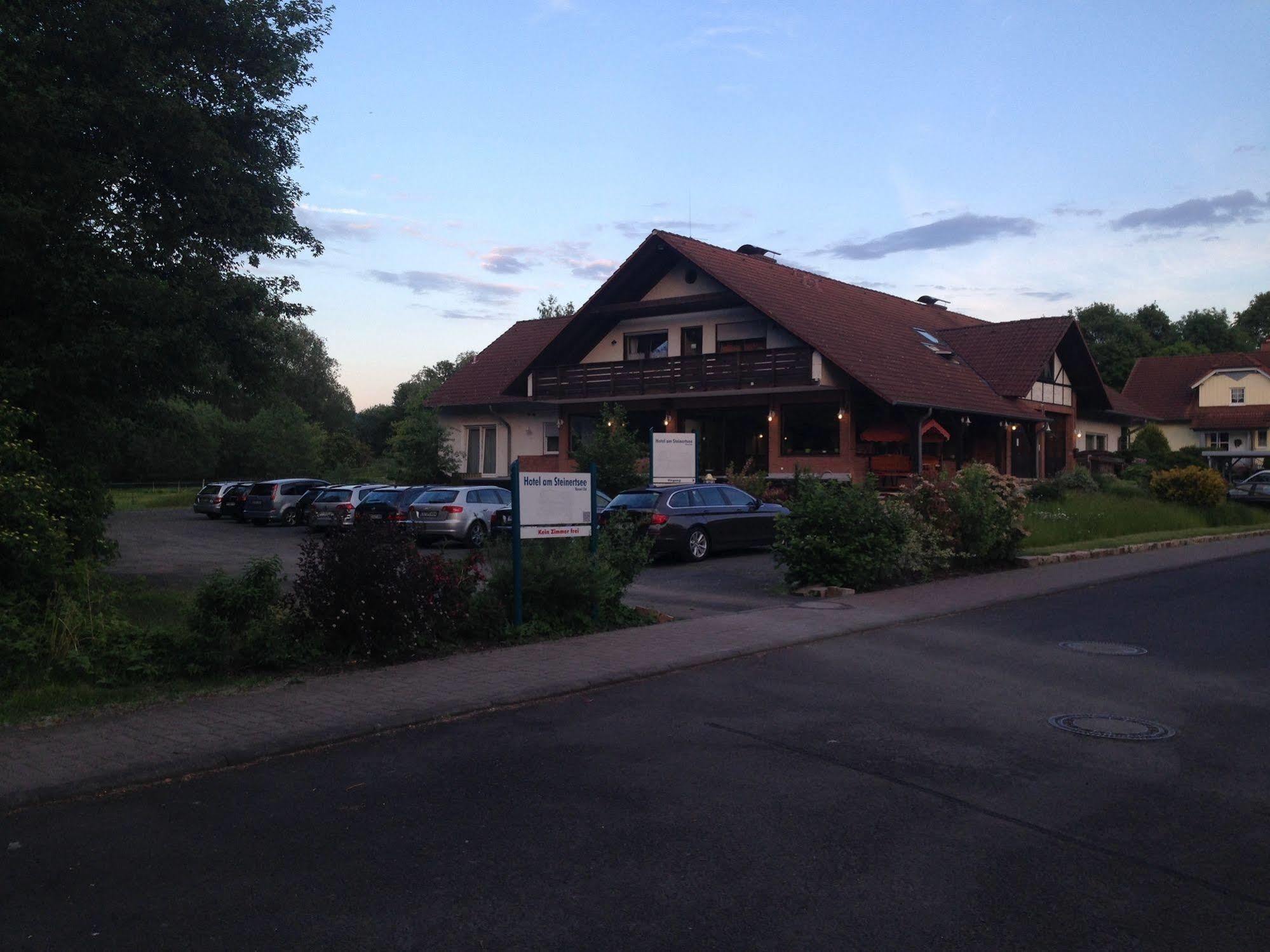 Hotel Am Steinertsee Kaufungen Exteriér fotografie